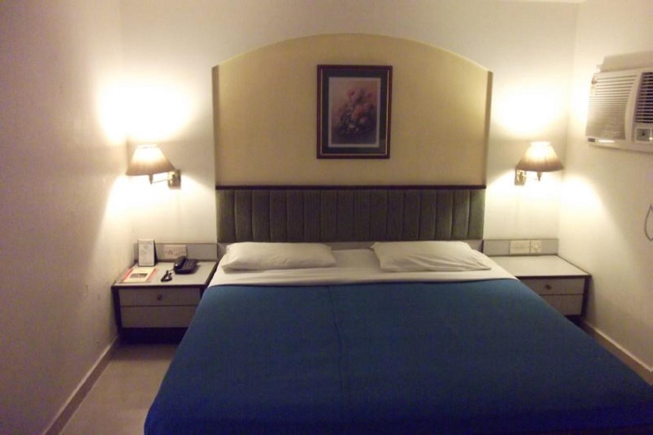 בהבנגאר Hotel Bluehill מראה חיצוני תמונה