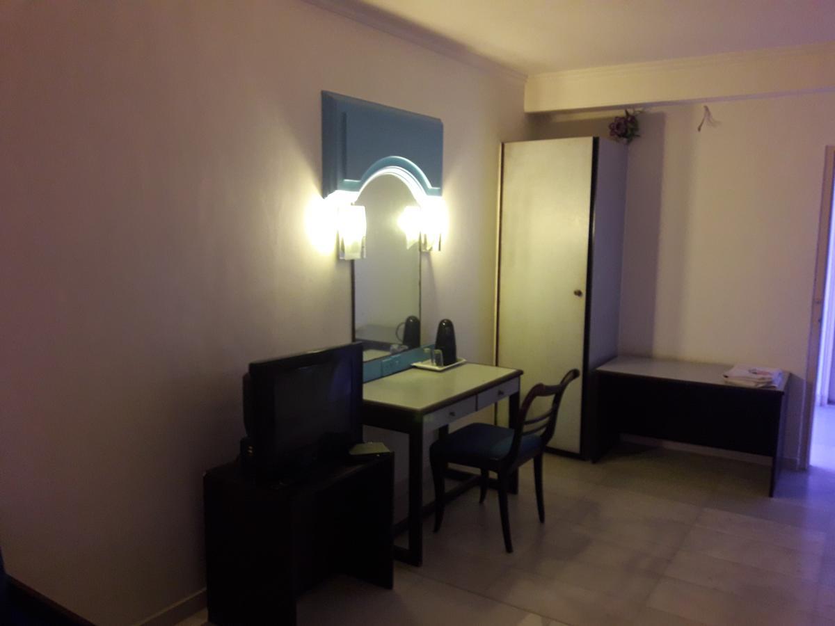 בהבנגאר Hotel Bluehill מראה חיצוני תמונה